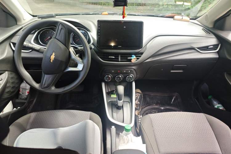 Used Chevrolet Cavalier 2020 325T Automatic Enjoyment Edition Center Console