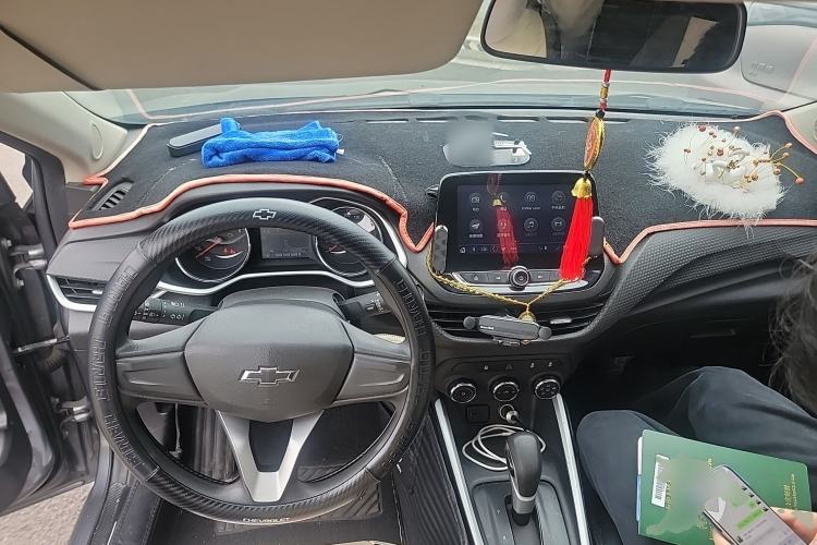 Used Chevrolet Cavalier 2020 Redline 325T Automatic Xinshang Edition China VI Standard Center Console