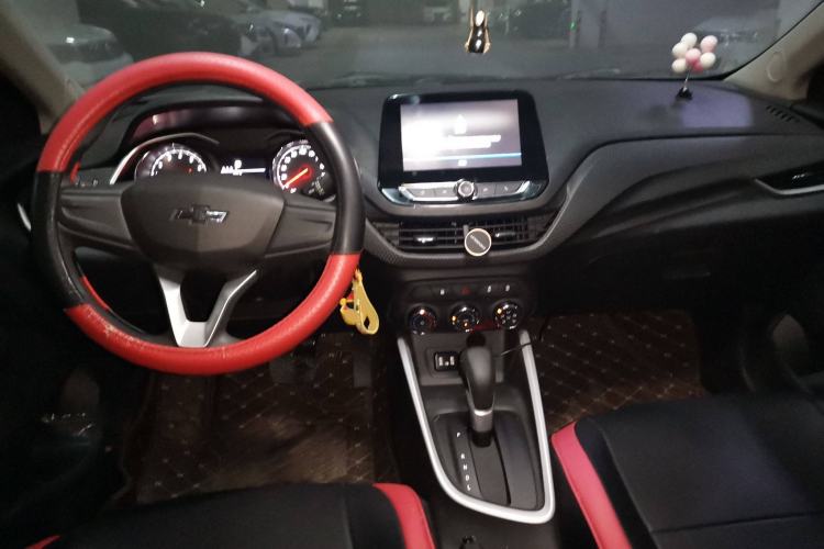 Used Chevrolet Cavalier 2020 Redline 325T Automatic Xinshang Edition China VI Standard Center Console