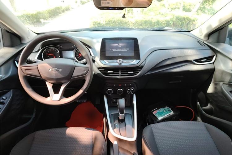 Used Chevrolet Cavalier 2020 Redline 325T Automatic Xinshang Edition China VI Standard Center Console