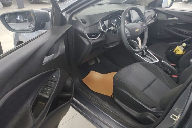Used Chevrolet Cavalier 2020 325T Automatic Enjoyment Edition Driver Seat