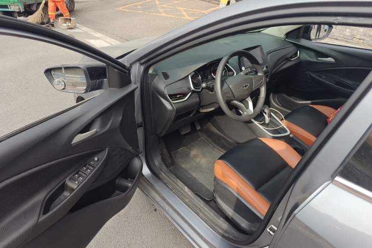 Used Chevrolet Cavalier 2020 Redline 325T Automatic Xinshang Edition China VI Standard Driver Seat