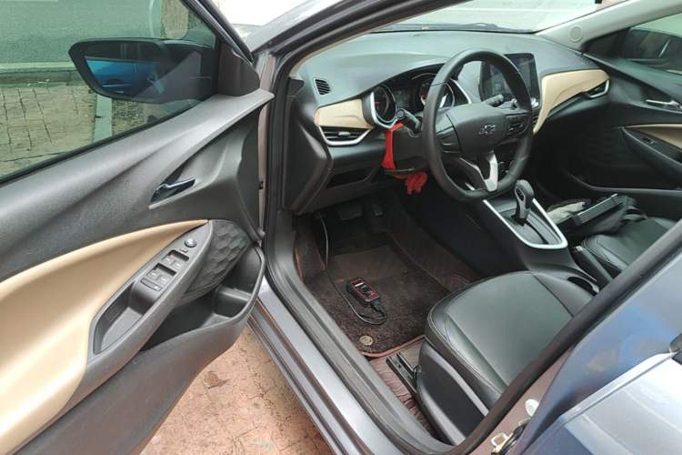 Used Chevrolet Cavalier 2020 Redline 325T Automatic Xinyao Edition Driver Seat