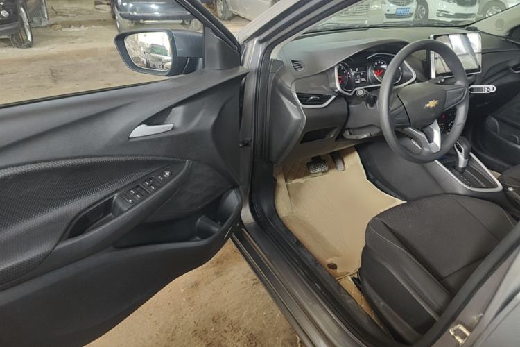 Used Chevrolet Cavalier 2020 325T Automatic Enjoyment Edition Driver Seat