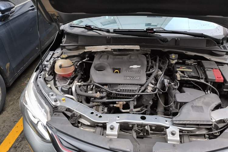 Used Chevrolet Cavalier 2020 Redline 325T Automatic Xinshang Edition China VI Standard Engine Bay Right