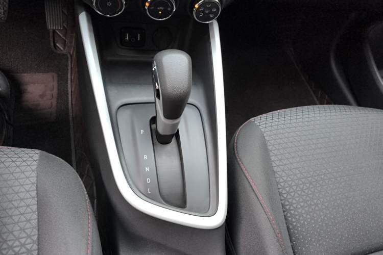 Used Chevrolet Cavalier 2020 Redline 325T Automatic Xinshang Edition China VI Standard Gear Lever
