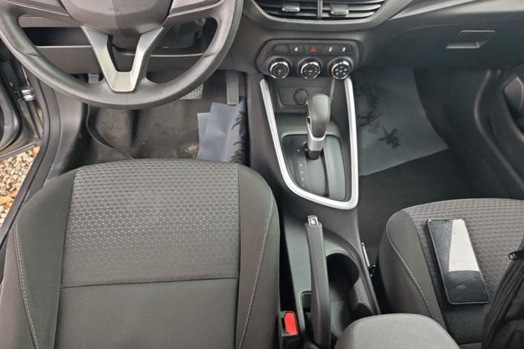 Used Chevrolet Cavalier 2020 325T Automatic Enjoyment Edition Gear Lever