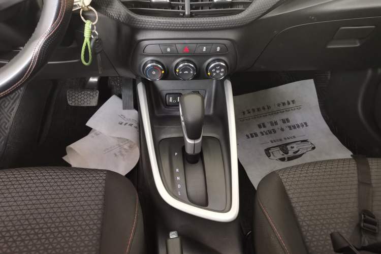 Used Chevrolet Cavalier 2020 Redline 325T Automatic Xinshang Edition China VI Standard Gear Lever