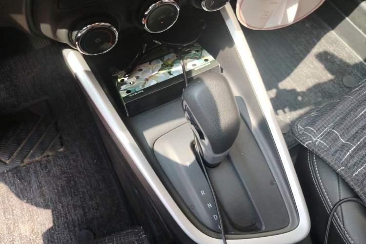 Used Chevrolet Cavalier 2020 Redline 325T Automatic Xinyao Edition China VI Standard Gear Lever