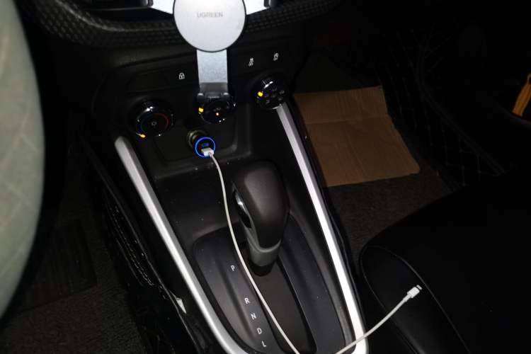 Used Chevrolet Cavalier 2020 325T Automatic Enjoyment Edition Gear Lever