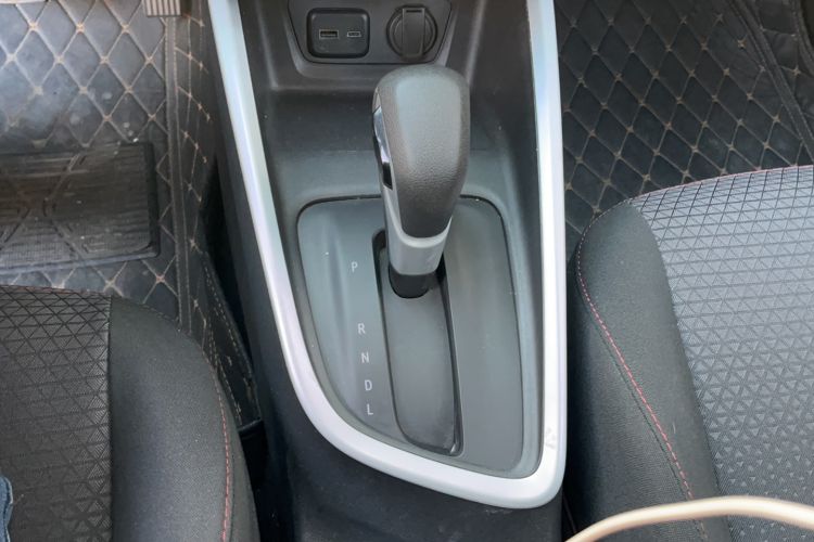 Used Chevrolet Cavalier 2020 Redline 325T Automatic Xinshang Edition Gear Lever