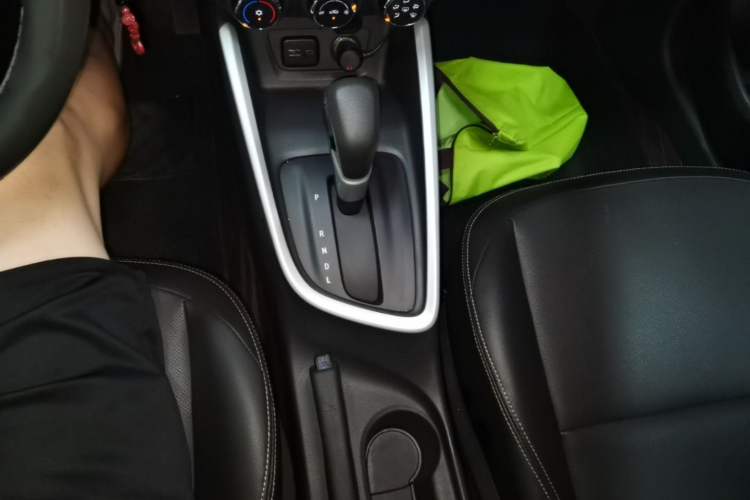 Used Chevrolet Cavalier 2020 Redline 325T Automatic Xinyao Edition Gear Lever