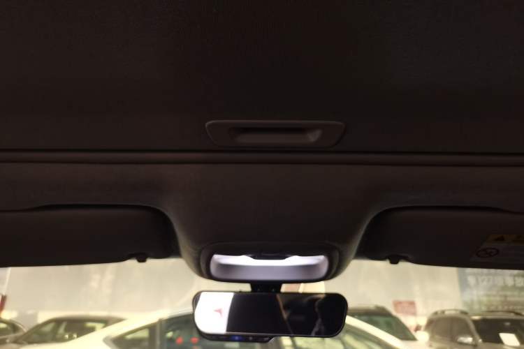 Used Chevrolet Cavalier 2020 Redline 325T Automatic Xinshang Edition China VI Standard Headliner