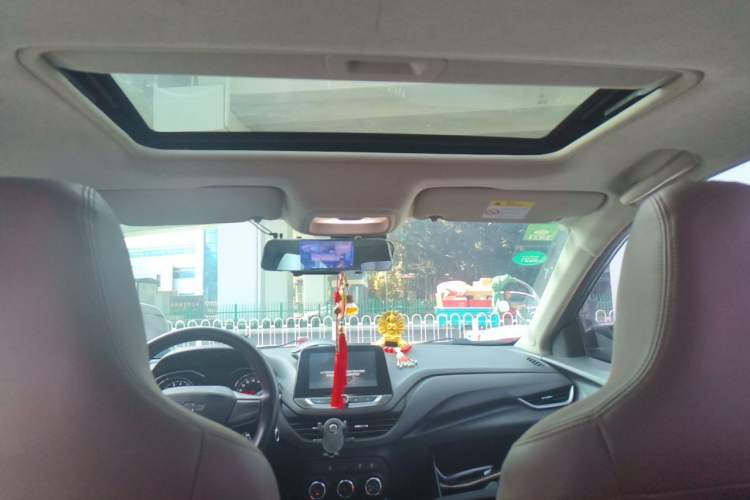 Used Chevrolet Cavalier 2020 Redline 325T Automatic Xinshang Edition China VI Standard Headliner