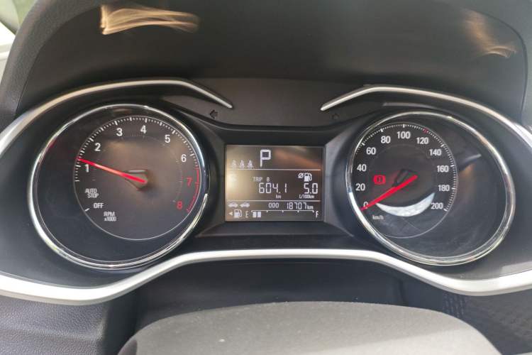 Used Chevrolet Cavalier 2020 325T Automatic Enjoyment Edition Instrument Cluster