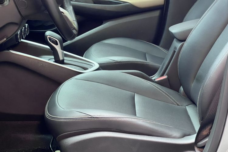 Used Chevrolet Cavalier 2020 Redline 325T Automatic Xinyao Edition China VI Standard Interior 11