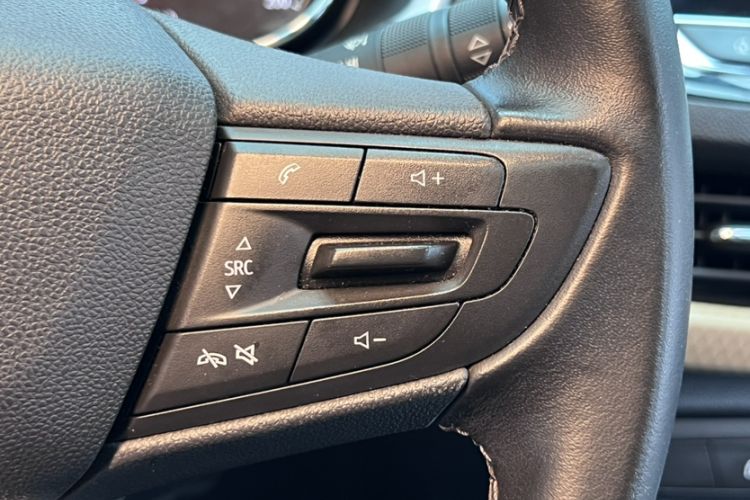 Used Chevrolet Cavalier 2020 Redline 325T Automatic Xinyao Edition China VI Standard Interior 12