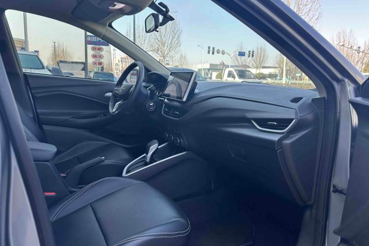 Used Chevrolet Cavalier 2020 325T Automatic Enjoyment Edition Interior 2