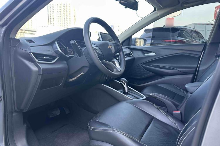 Used Chevrolet Cavalier 2020 325T Automatic Enjoyment Edition Interior 5