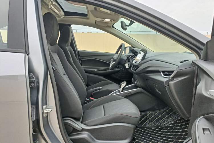 Used Chevrolet Cavalier 2020 Redline 325T Automatic Xinshang Edition Interior 9