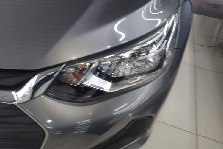 Used Chevrolet Cavalier 2020 325T Automatic Enjoyment Edition Left Front Headlight