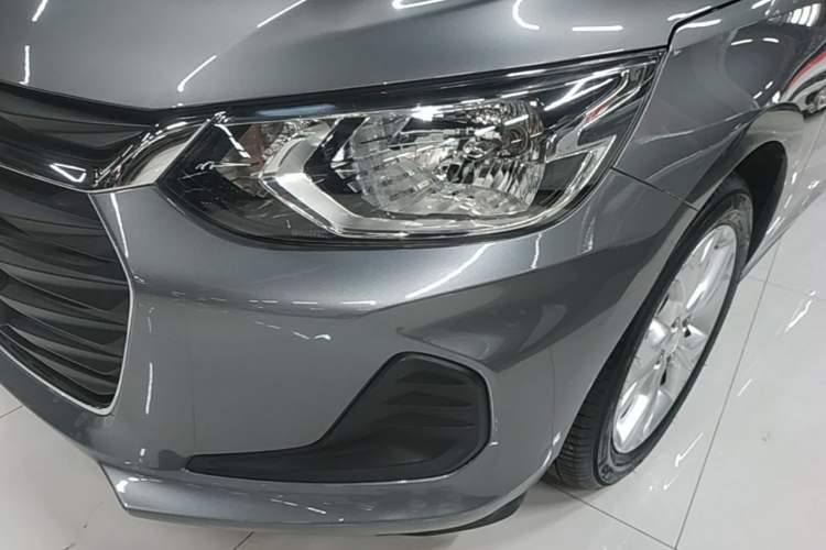 Used Chevrolet Cavalier 2020 325T Automatic Enjoyment Edition Left Front Headlight
