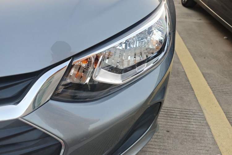 Used Chevrolet Cavalier 2020 325T Automatic Enjoyment Edition Left Front Headlight