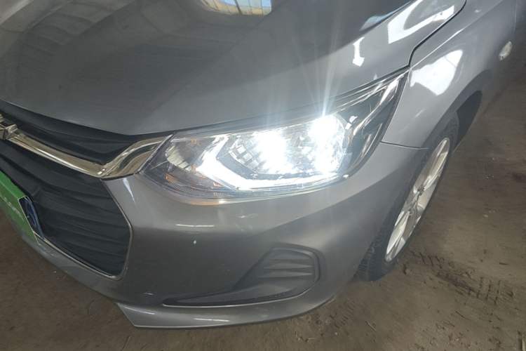 Used Chevrolet Cavalier 2020 325T Automatic Enjoyment Edition Left Front Headlight