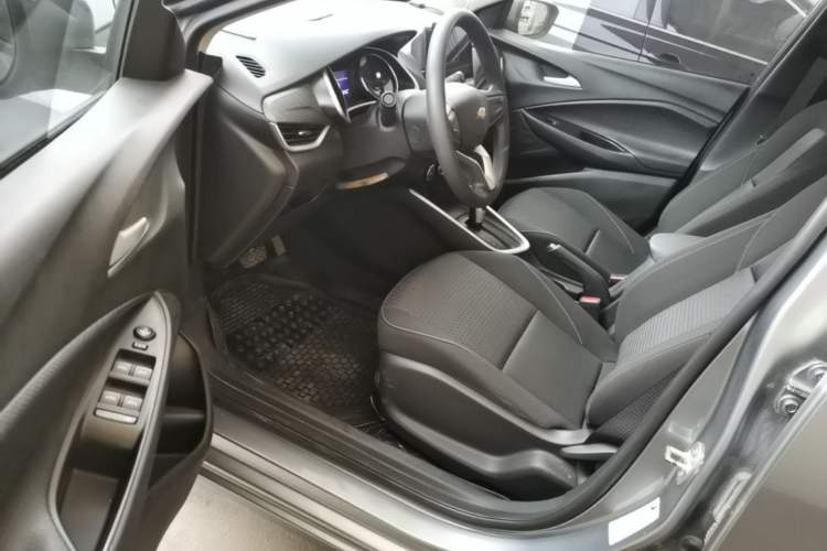 Used Chevrolet Cavalier 2020 325T Automatic Enjoyment Edition Left Front Seat