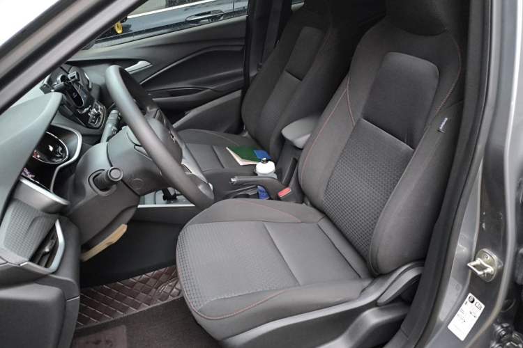 Used Chevrolet Cavalier 2020 Redline 325T Automatic Xinshang Edition China VI Standard Left Front Seat
