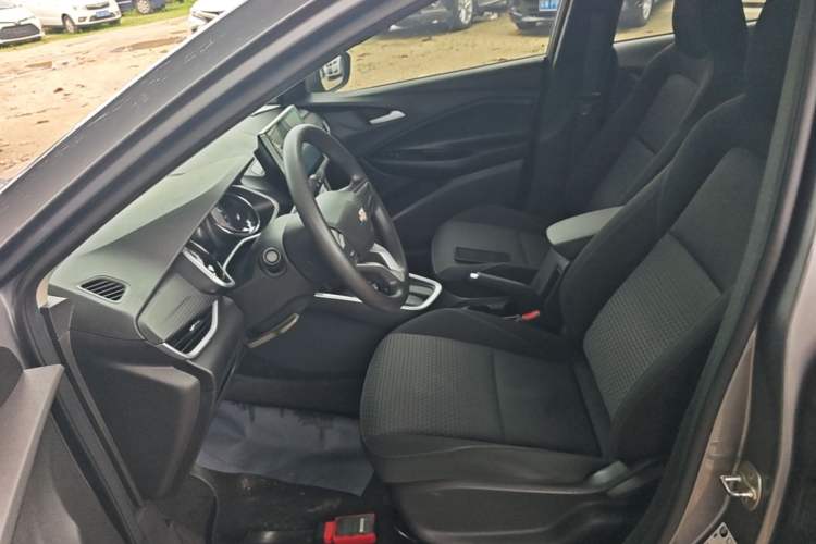 Used Chevrolet Cavalier 2020 325T Automatic Enjoyment Edition Left Front Seat