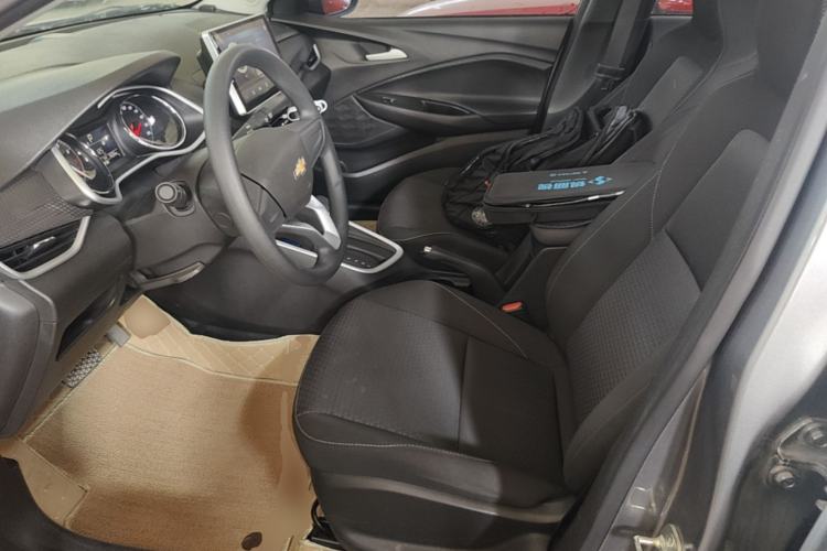 Used Chevrolet Cavalier 2020 325T Automatic Enjoyment Edition Left Front Seat