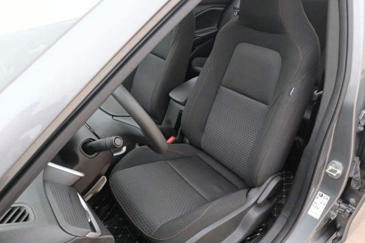 Used Chevrolet Cavalier 2020 Redline 325T Automatic Xinshang Edition Left Front Seat