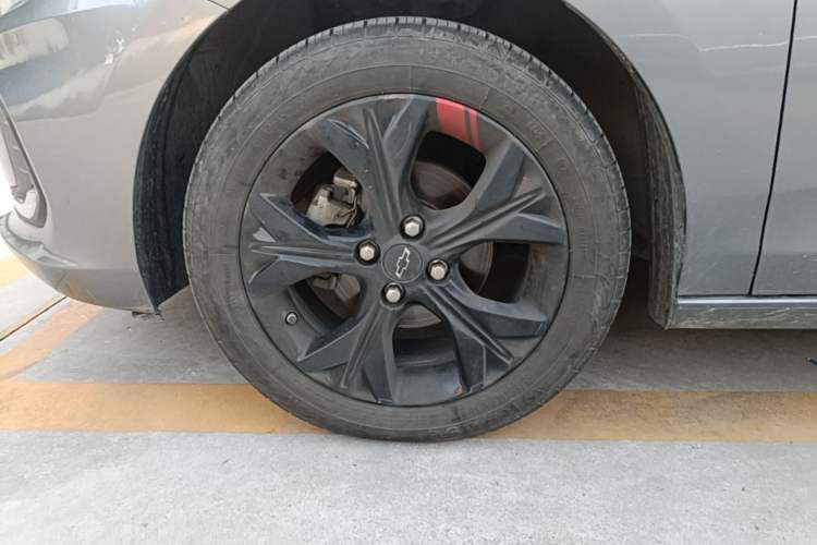Used Chevrolet Cavalier 2020 Redline 325T Automatic Xinyao Edition China VI Standard Left Front Wheel Hub
