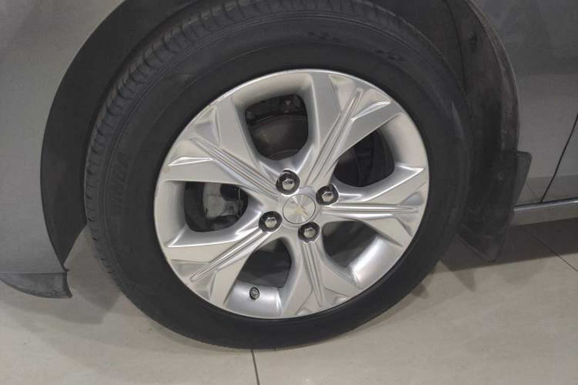 Used Chevrolet Cavalier 2020 325T Automatic Enjoyment Edition Left Front Wheel Hub