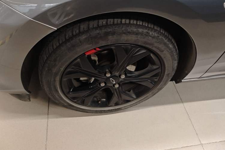 Used Chevrolet Cavalier 2020 Redline 325T Automatic Xinshang Edition Left Front Wheel Hub