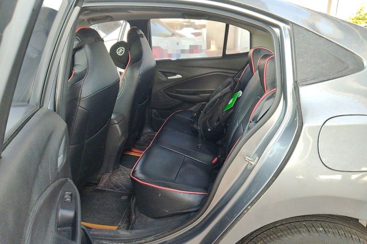 Used Chevrolet Cavalier 2020 Redline 325T Automatic Xinshang Edition China VI Standard Left Rear Seat