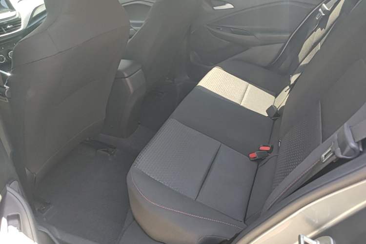Used Chevrolet Cavalier 2020 Redline 325T Automatic Xinshang Edition Left Rear Seat