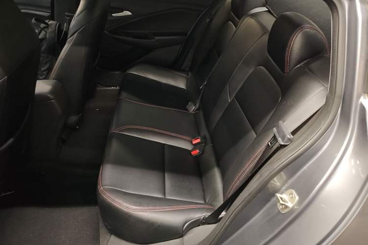 Used Chevrolet Cavalier 2020 Redline 325T Automatic Xinshang Edition Left Rear Seat