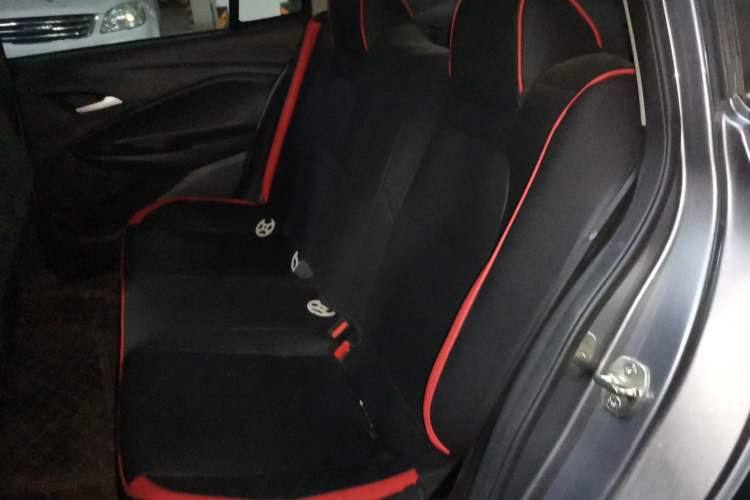 Used Chevrolet Cavalier 2020 Redline 325T Automatic Xinshang Edition China VI Standard Left Rear Seat