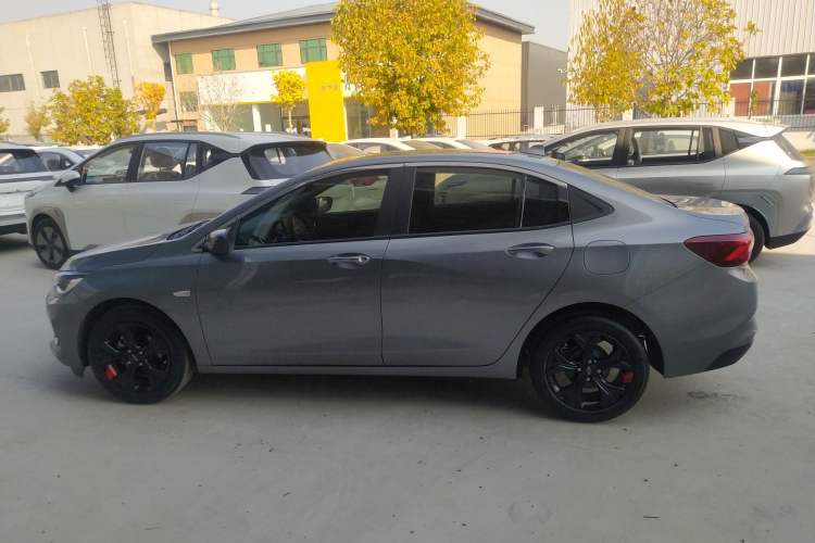 Used Chevrolet Cavalier 2020 Redline 325T Automatic Xinshang Edition Left Side