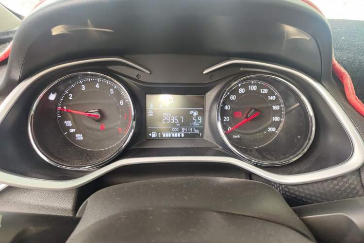 Used Chevrolet Cavalier 2020 325T Automatic Enjoyment Edition Odometer Close Up