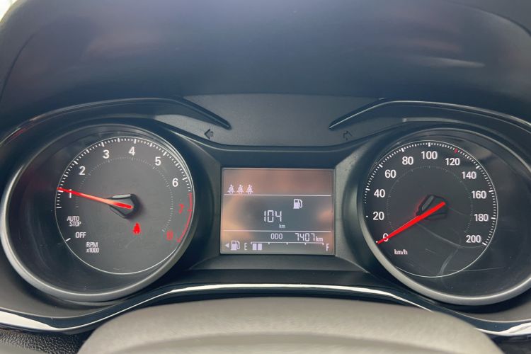 Used Chevrolet Cavalier 2020 320 Manual Enjoyment Edition Odometer Close Up