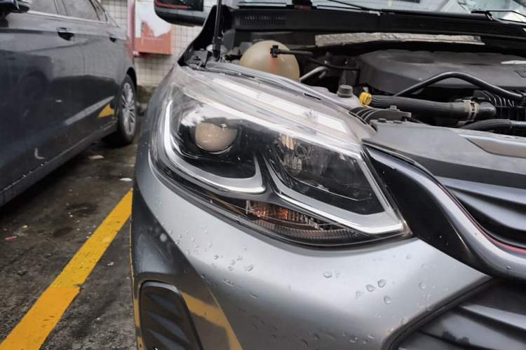 Used Chevrolet Cavalier 2020 Redline 325T Automatic Xinshang Edition China VI Standard Right Front Headlight