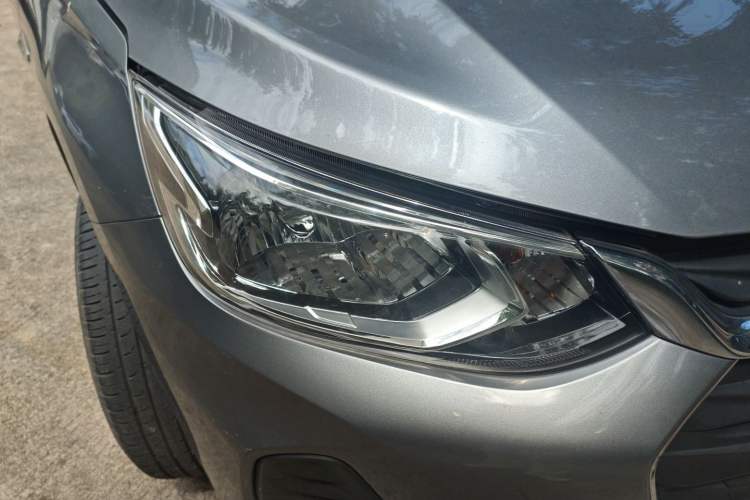Used Chevrolet Cavalier 2020 325T Automatic Enjoyment Edition Right Front Headlight