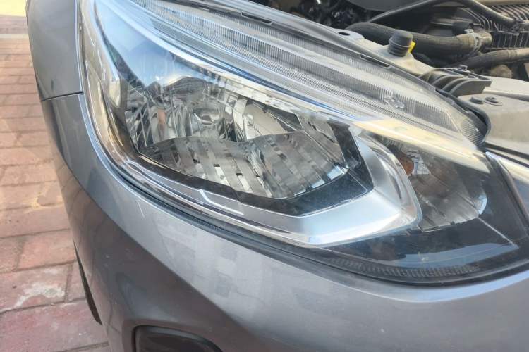 Used Chevrolet Cavalier 2020 325T Automatic Enjoyment Edition Right Front Headlight