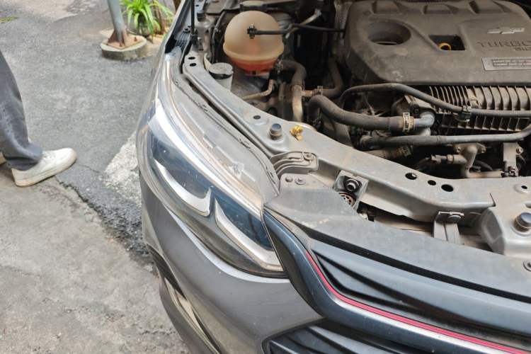 Used Chevrolet Cavalier 2020 Redline 325T Automatic Xinshang Edition China VI Standard Right Front Headlight