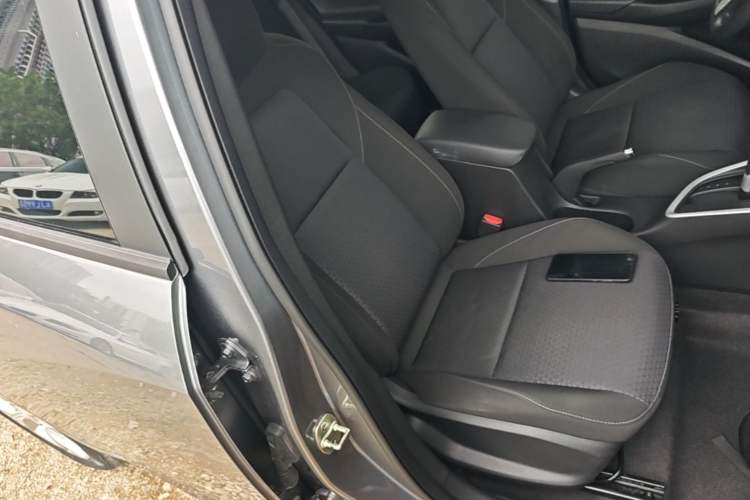 Used Chevrolet Cavalier 2020 325T Automatic Enjoyment Edition Right Front Seat