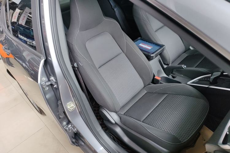Used Chevrolet Cavalier 2020 325T Automatic Enjoyment Edition Right Front Seat
