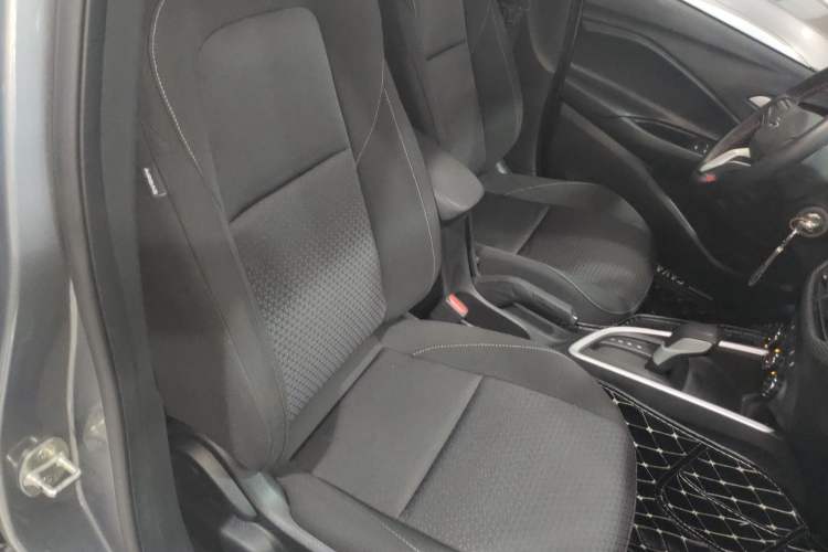 Used Chevrolet Cavalier 2020 325T Automatic Enjoyment Edition Right Front Seat